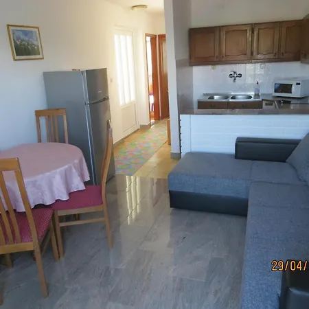 With A Parking Space - 11679 Apartmán