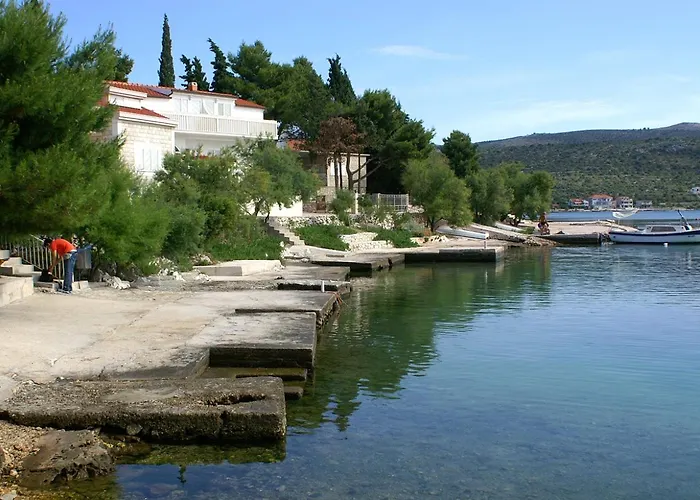 With A Parking Space - 11679 * Rogoznica (Sibenik-Knin)